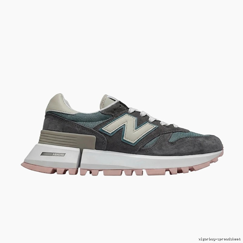 New Balance retro gray sports shoes
