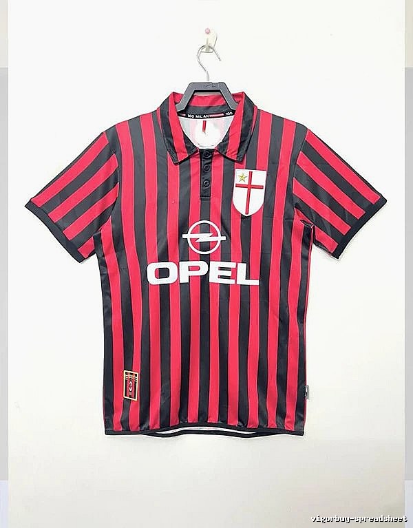 AC Milan Resort Retro soccer jersey Red Black Striped for Travel Looks