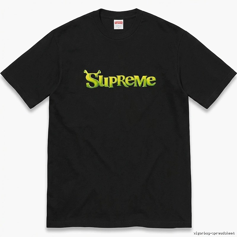 Black T-shirt with Supreme letter print