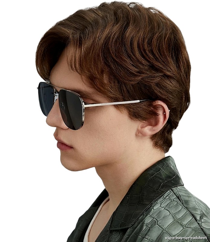 Gucci metal - framed stylish sunglasses
