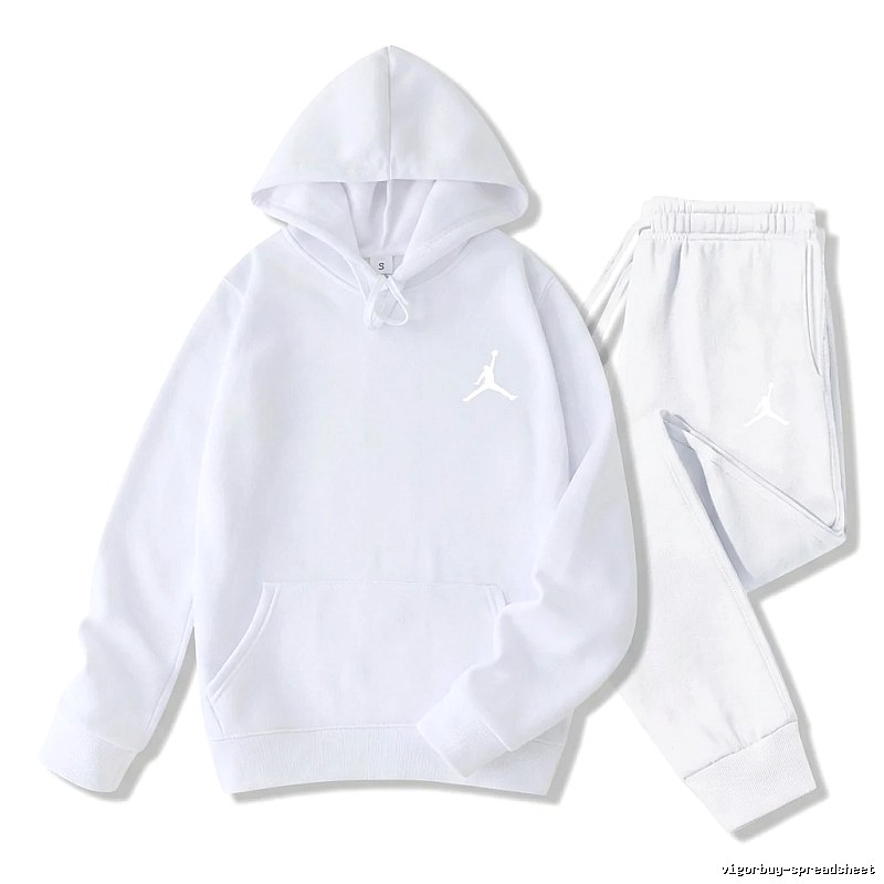 Jordan sporty white suit