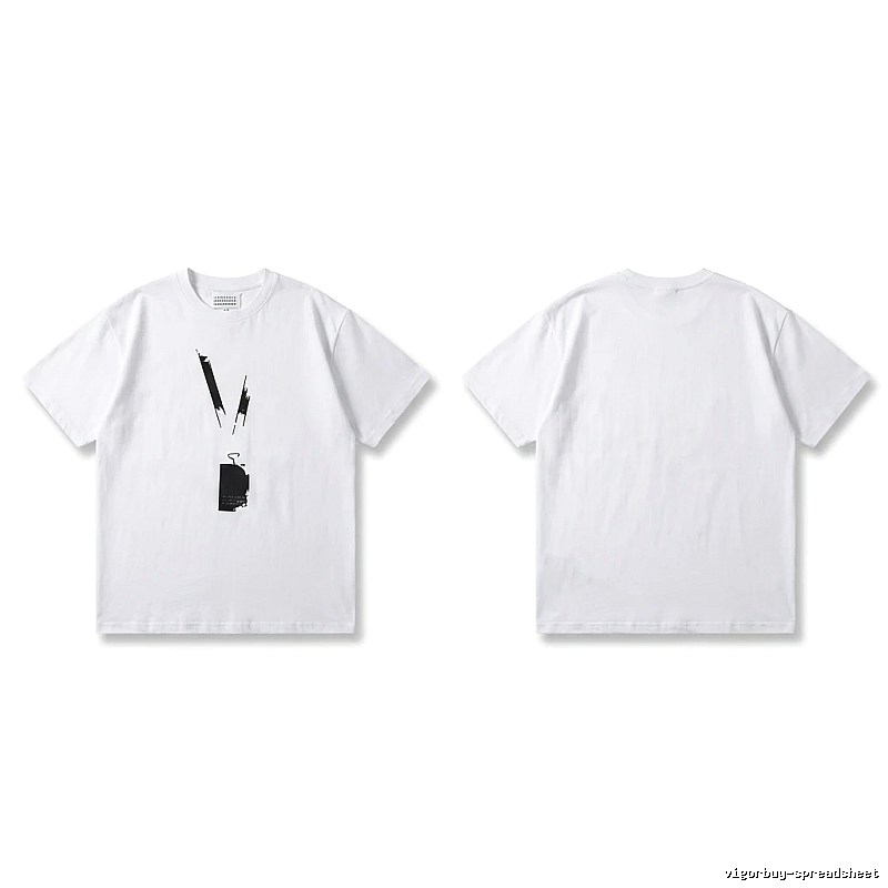 Maison Margiela minimalist style white T-shirt