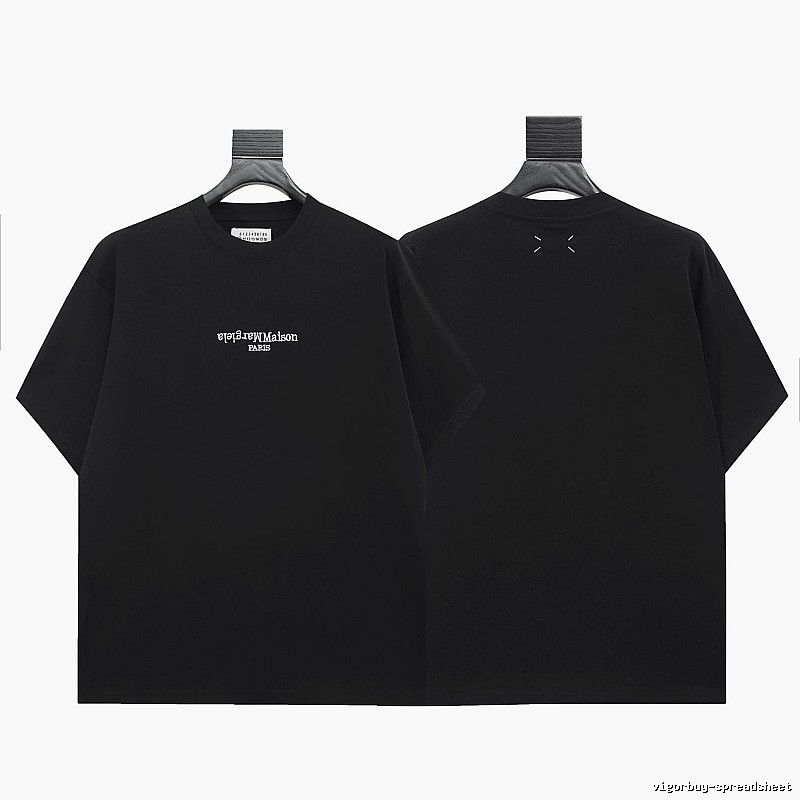 Maison Margiela Stitch Minimalist Style Black Short-sleeve T-shirt