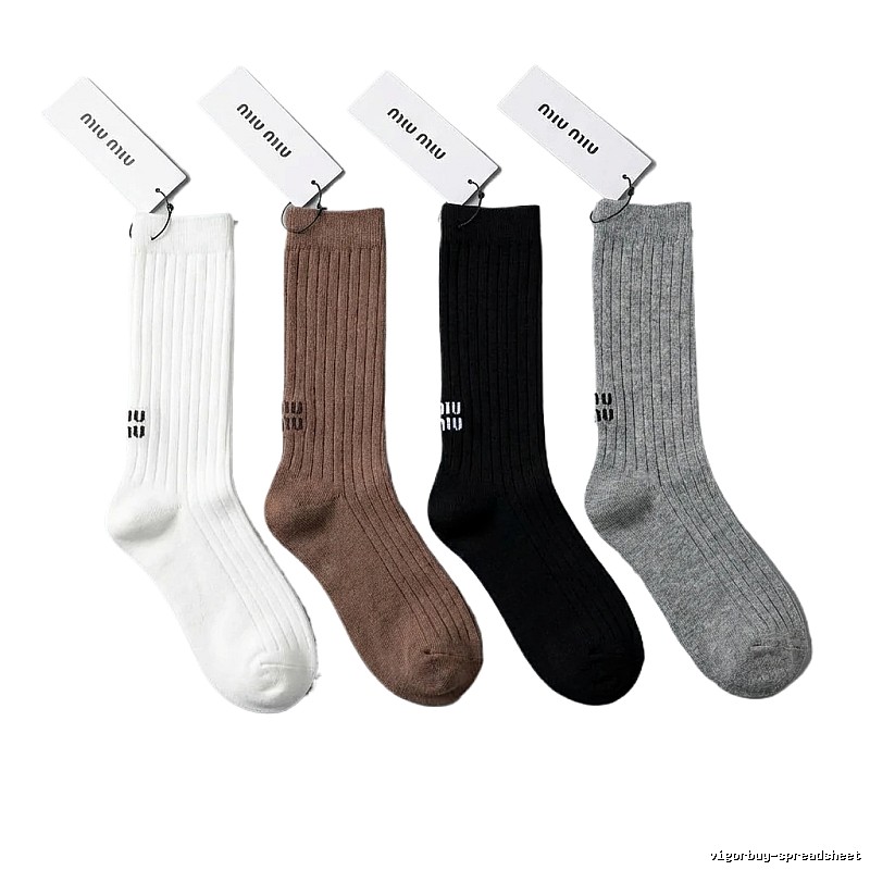 MiuMiu Solid Color Trendy Socks (White/Brown/Black/Gray)