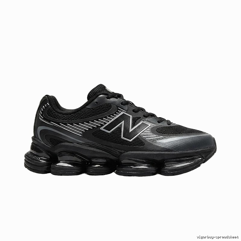 New Balance retro-style black and grey sports shoes
