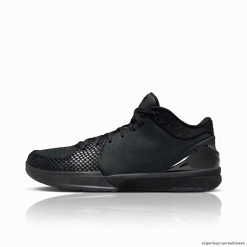 Nike trendy black sports shoes