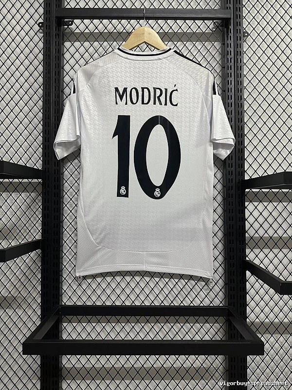 Real Madrid Resort Home soccer jersey White Real Madrid for Travel Looks Select Edition