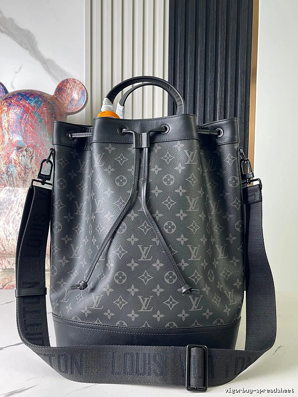 Tote Bag by Louis Vuitton with Black Monogram Tote